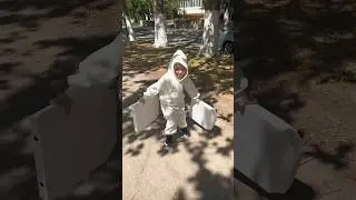 Макар выбрасывает коробки от пиццы 🍕😁