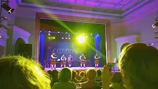 City Pipes.  Без комментариев. В живую совсем другие ощущения!!! Сходить стоит.