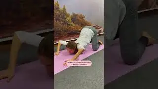 Переход из позы ребенка в кобру и обратно в динамике, также проработка грудного отдела позвоночника