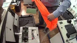 How to pack the parachute of the SuperCAM s250 drone