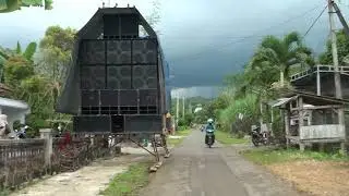 Penampilan sound desa dengan audio begitu santai di iringi gamelan tradisional jawa