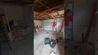 Монтаж ворот секционных
