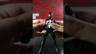Retro Marvel Legends Symbiote Spider-man Toy Review (Tagalog)