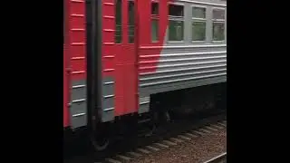 057 эт2м на Петербург (вероятнее всего в депо) в вагонах людей нет. 