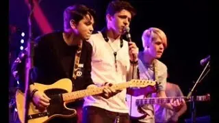 'Crazy and I Just Want More' (Live at MMU) | FRESCO
