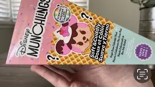 Opening a Disney Munchlings Series 1 Plush