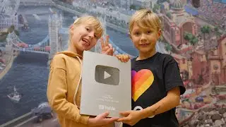 Дети распаковывают посылку что внутри? скетчи Family Kids 