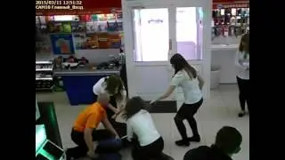 Mortal Kombat / Round 1 / Fight girls