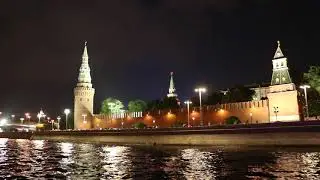 Ночной Кремль в последний день лета 2018 года.