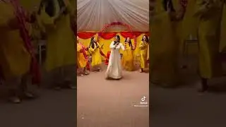 Gallan Goodiyaan Mehndi Dance by Isra Jabbar Ali