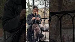 Подробнее в инст✌🏼если коротко вяжу из старых джинс или добавляю элементы как тут #апсайклинг