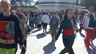 14 мая 2022 г. Крым. Севастополь. 7 мая. Сапун гора.Очень много людей пришло.
