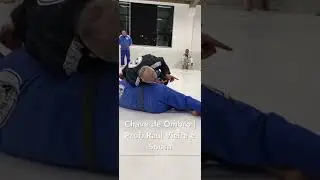 A chave de ombro do casal faixa-coral Raul e Leila Muradi