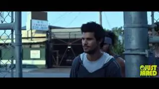 Taylor Lautner & Marie Avgeropoulos - 