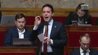 No, La France Insoumise does not defend the overseas territories.