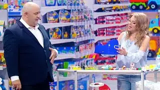 Батьки вибирають горщик для дитини. Смішний номер про батьків та дітей