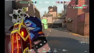 Messing around with strangers in valorant