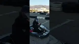 Подарок от сына на 8 марта! Первый раз катаюсь. Сказали черепаха быстрее🤣