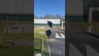 BACKFLIP ON SPEED BUMP ! Ambi William
