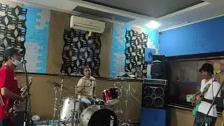 U'Camp Bayangan Cover