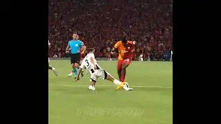 Ligin en iyi stoperi paragöz balonu patlatıyor🎈