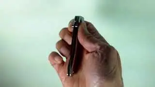 Mcusta MC-113D Tsuchi one-handed opening