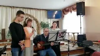 А Він, як Вірний Друг весь смуток твій розвіє