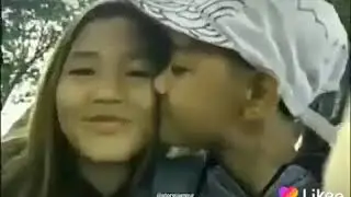 Anak kecil aja udh pacaran romantis
