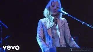 Metric - Black Sheep (Scott Pilgrim vs. the World Comic-Con Performance)