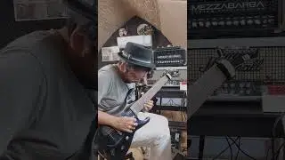 My solo on Reckless by @lacunacoil 🎸🖤  #lacunacoil #guitar #guitarcover #foryou #perte #reels #reel