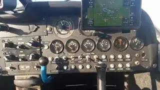 Установка строба на самолёт Grob G 109b