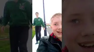 Вниз около чкаловской лестницы