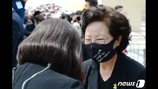 권양숙 여사, 尹 취임식 안간다…
