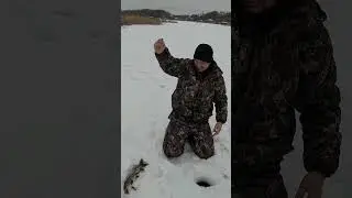 Стасян поймал щукаря)