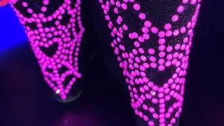Glow Under UV Light Spider Web Rhinestone Design 💖💎✨🕸️🕷️