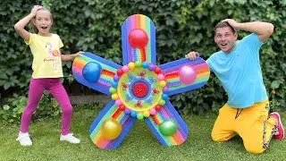 Sofia plays fun games and activities for children with dad.