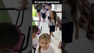 En Fortalezo Infanoj Lernas Esperanton! 