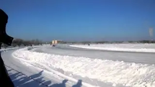 автогонки по льду