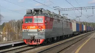 Электровоз ВЛ80С-1016 с грузовым поездом