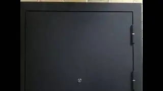 Металлическая дверь 