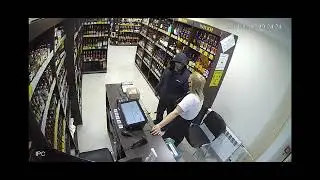 Сгрёб с полки виски и вышел из алкомаркета мужчина в Бердске