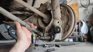 Установил воздушные подушки(баллоны) в  пружины Nissan Serena TNC24