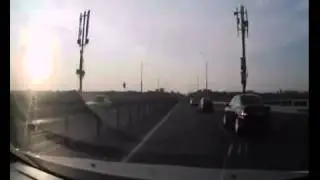 Motociclista Se Salva De Milagro De Morir Por Acrobacia De Cine En Rusia