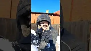 БАТЯ И ИГРА В СНЕЖКИ😂 