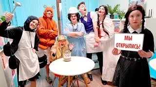 АКАДЕМИЯ МОНСТРОВ ОТКРЫЛА НОВОЕ КАФЕ! БОГАТЫЕ ШКОЛЬНИКИ ОПЯТЬ ВСЕ ИСПОРТИЛИ!