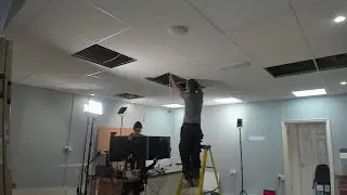 Lights and a Hole In The Wall - 2021 Moving Vlog #6