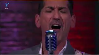 Danny Vera , intro Voetbal inside " I Put a Spell on You "