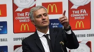 Jose Mourinho Spots A Journalist SLEEPING During Community Shield Press Conference! Hilarious