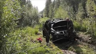 Небольшая операция по спасению внедорожника Ниссан Патрол .(Nissan Patrol)