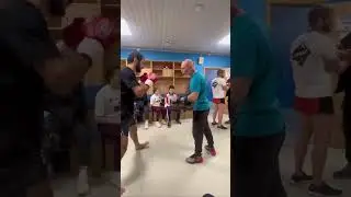Кикбоксинг.                       Удар ногой фронт-кик.